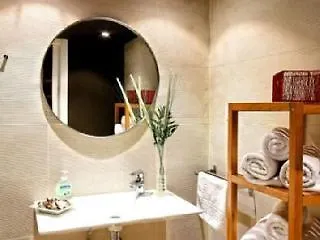 Inside Barcelona Apartments Sants 0*,